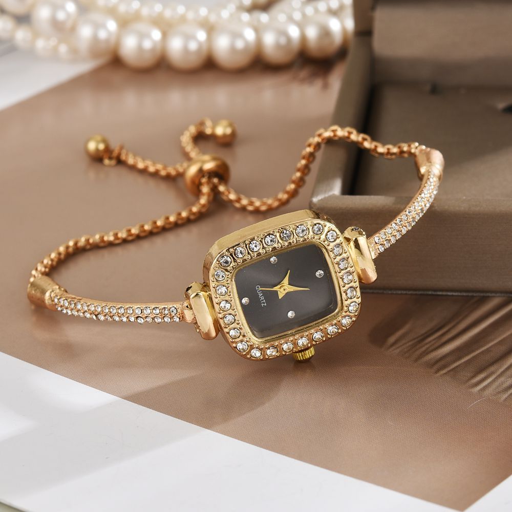 Pulling Rope Design Small Square Diamond Bracelet Watch